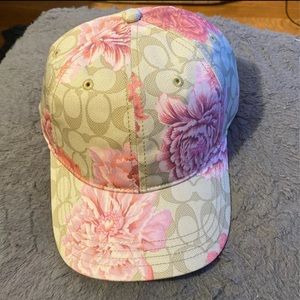 Women coach hat